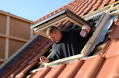 Pose de fenêtres de toit Velux à Ibos